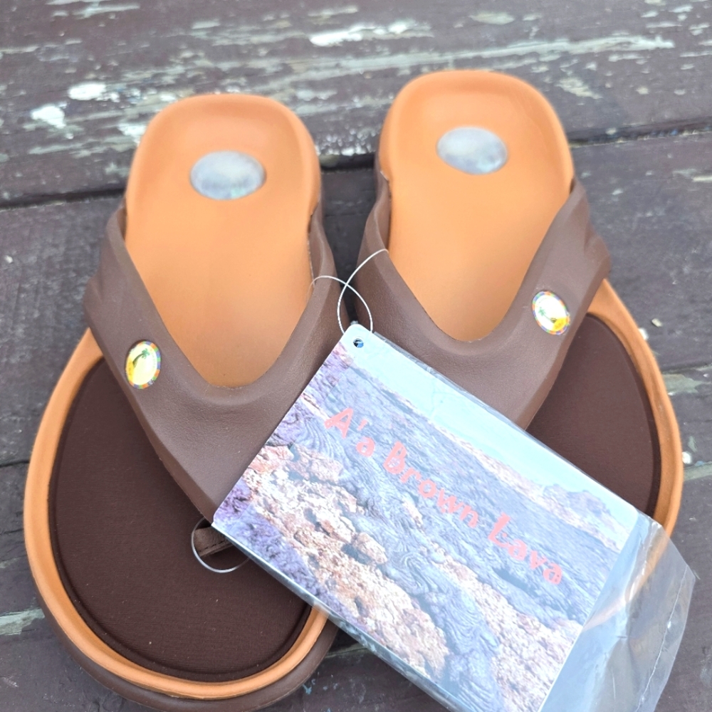 Unisex Brown Flip Flops Women's SZ 8/ Men's Sz 6